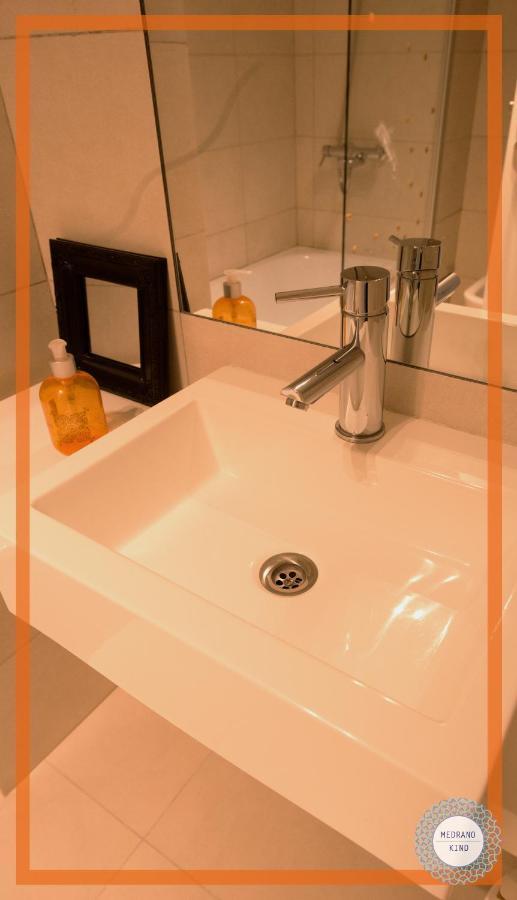 Medrano Kind Apartment Buenos Aires Bagian luar foto